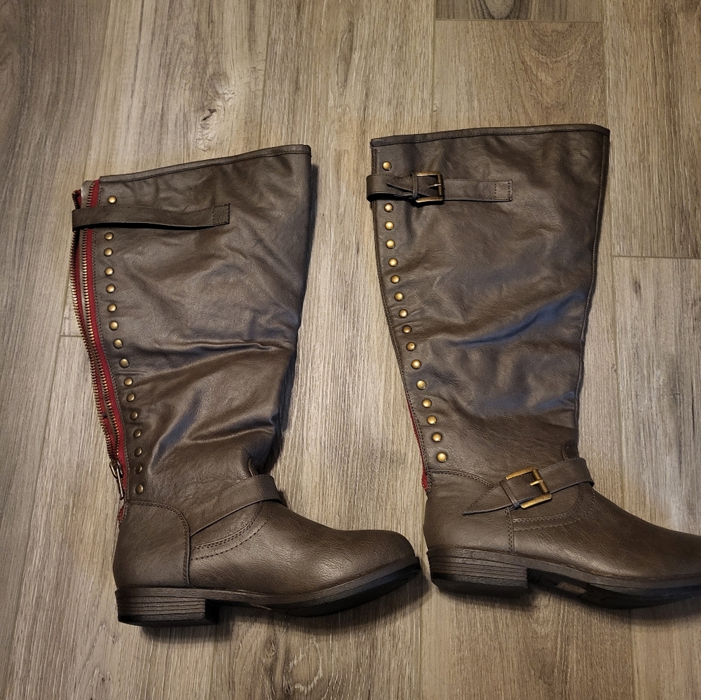 Brown Knee-High Boots with Gold Accents